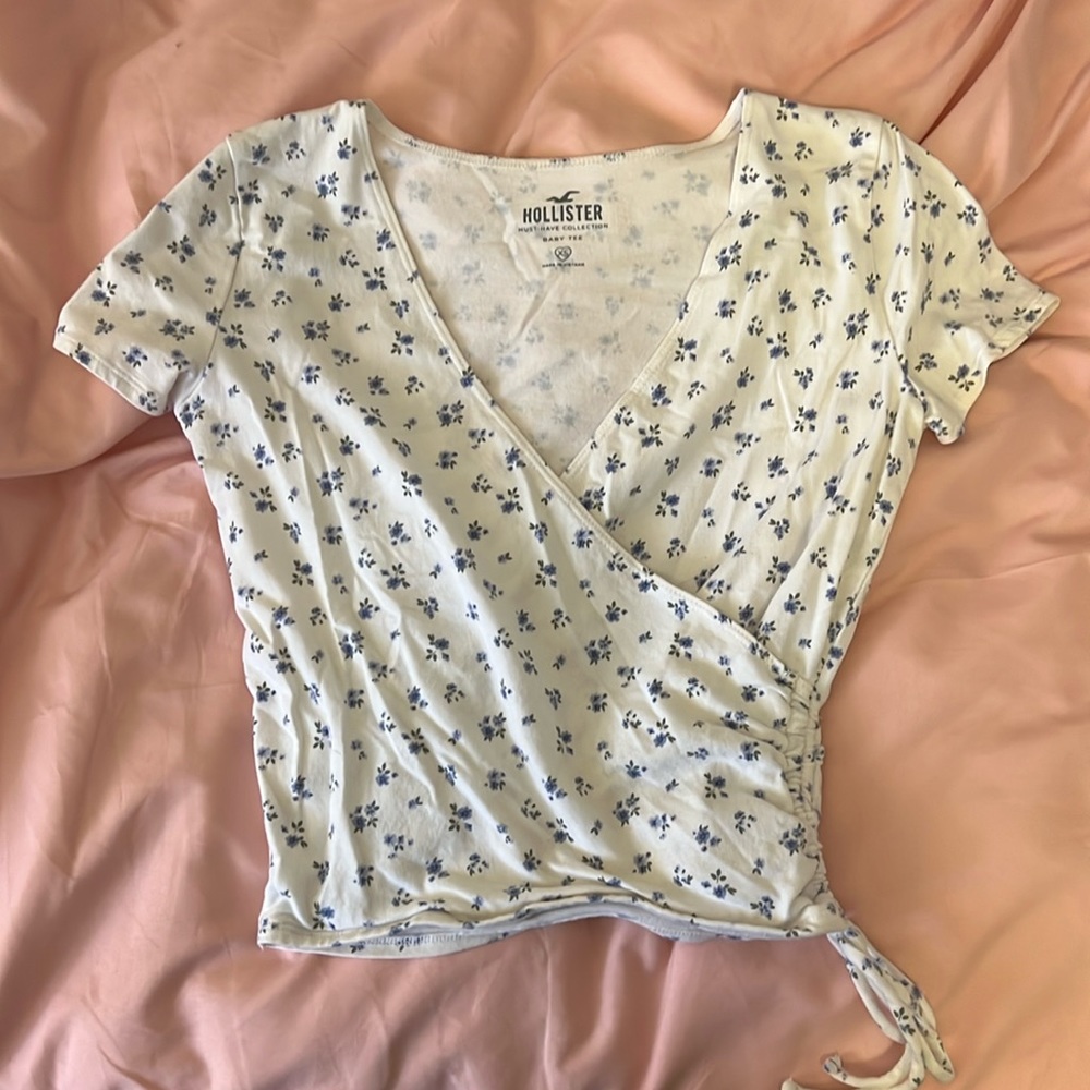 Hollister baby tee- white with blue flowers